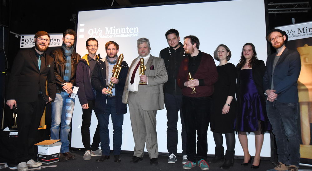 Sieger, Moderator und Jurymitglieder des "9 1/2 Minuten Filmfestivals 2016"