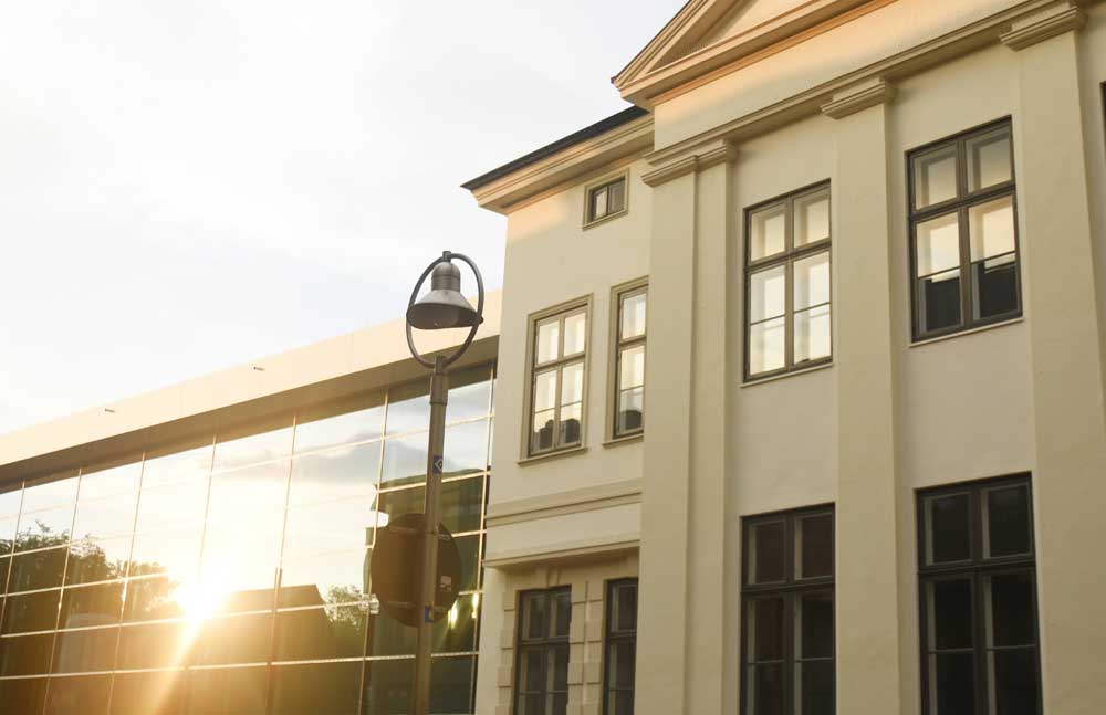 Das KUB neben dem sanierten historischen Rathaus. Anfang September ist Eröffnung.