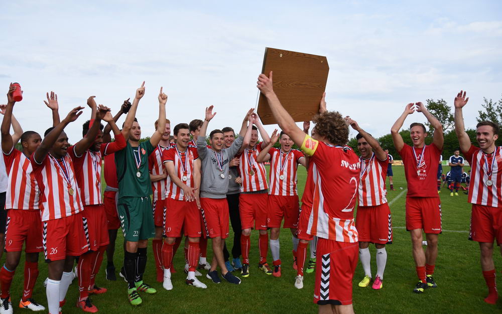 Der SVE konnte nach SH-Liga Meistertitel nun auch den Aufstieg in die Regionallliga feiern.