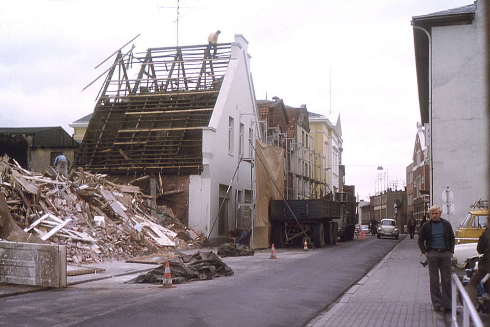 Hagenstraße: Abriss von Gebäuden für den Neubau der Kreissparkasse Foto: Kreisarchiv