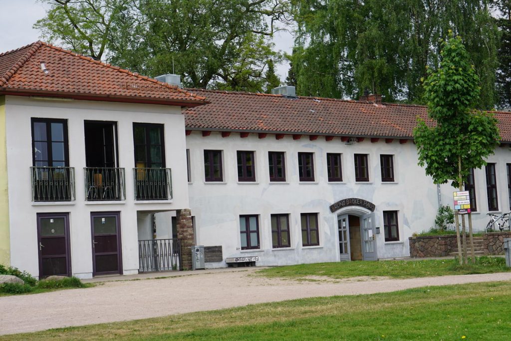 Familienflohmarkt Am Bruno Broker Haus