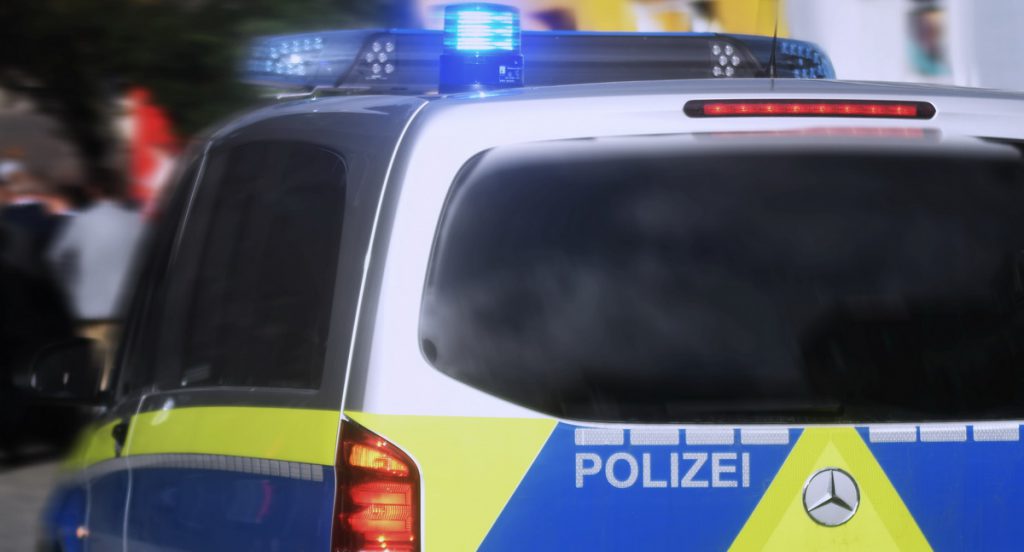 Reinfeld Pkw Fahrerin Fahrt Reiterin An Und Baut Weiteren Unfall